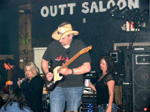 wayneouttsaloon6.jpg